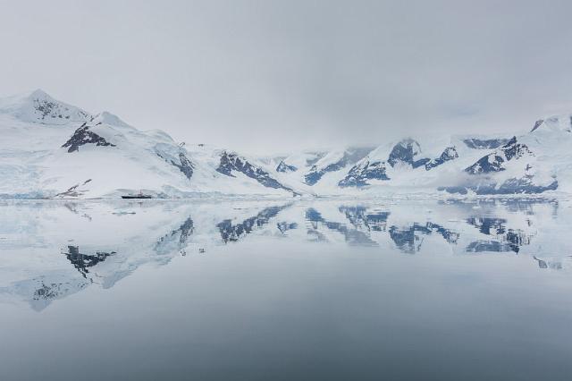 127 Antarctica, Neko Harbor.jpg